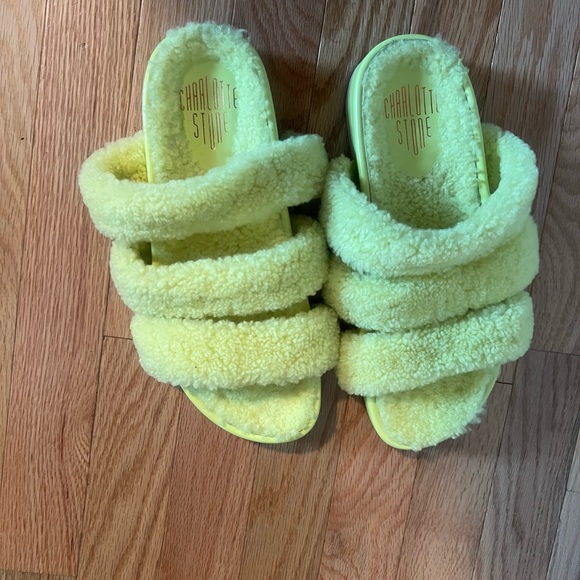 Charlotte Stone Fuzzy Shearling Dolly Sandals - Picture 1 of 3